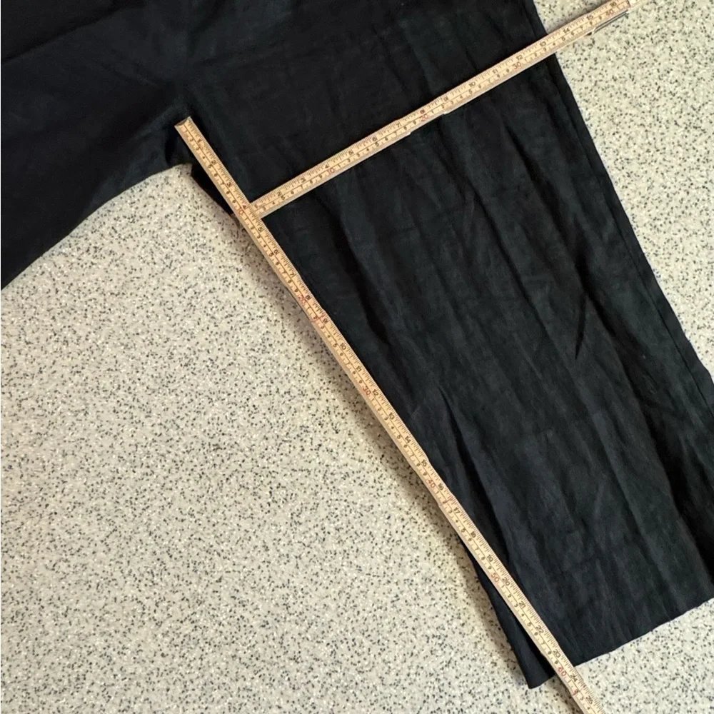 100% Linen Everlane black wide leg romper jumpsuit.3 pocket.Size 14